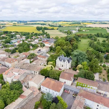 Chateau Le Parc De Mirambeau Guest house *
