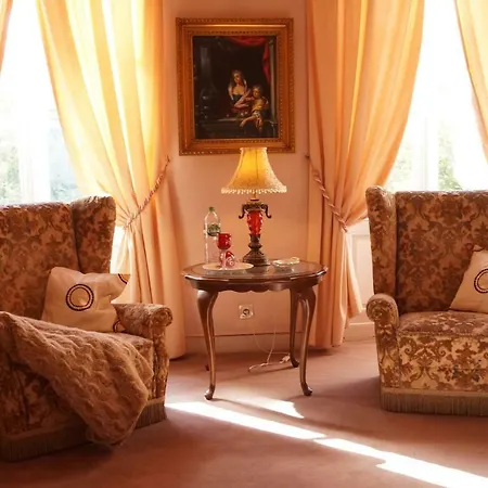 Chateau Le Parc De Mirambeau * Mirambeau (Charente-Maritime)