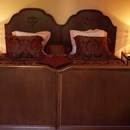 Chateau Le Parc De Mirambeau (Charente-Maritime)