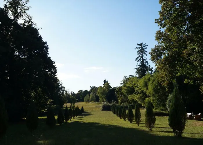 Chateau Le Parc De