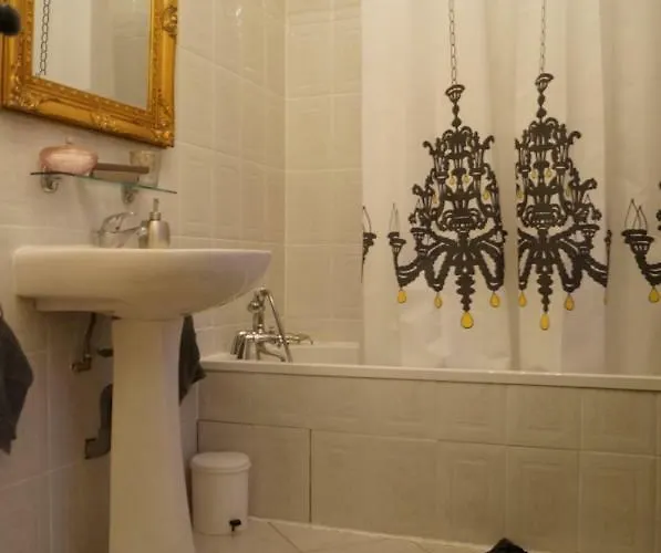 Guest house Chateau Le Parc De Mirambeau (Charente-Maritime)